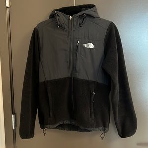 The North Face Black Denali Jacket | Sz. S